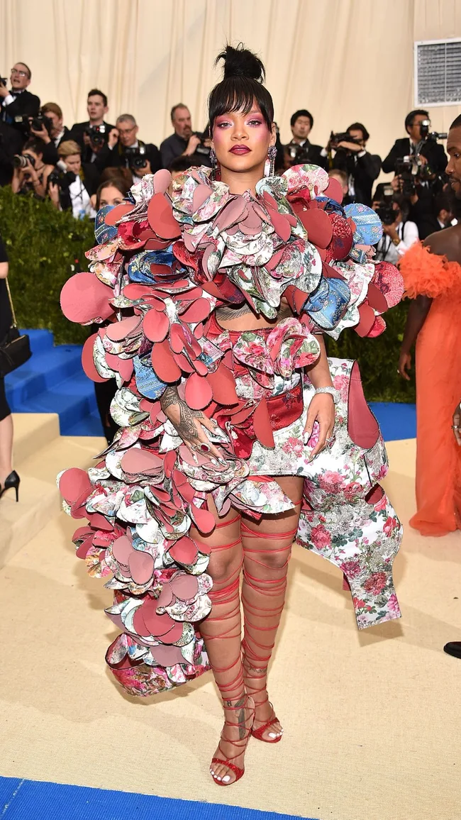 rihanna met gala 2017 commes de garcon