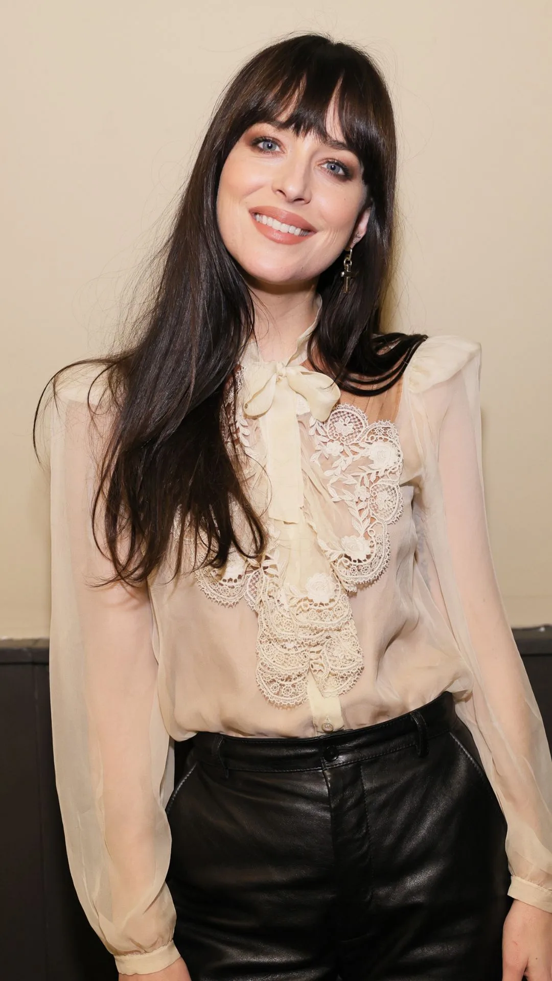 dakota johnson brunette