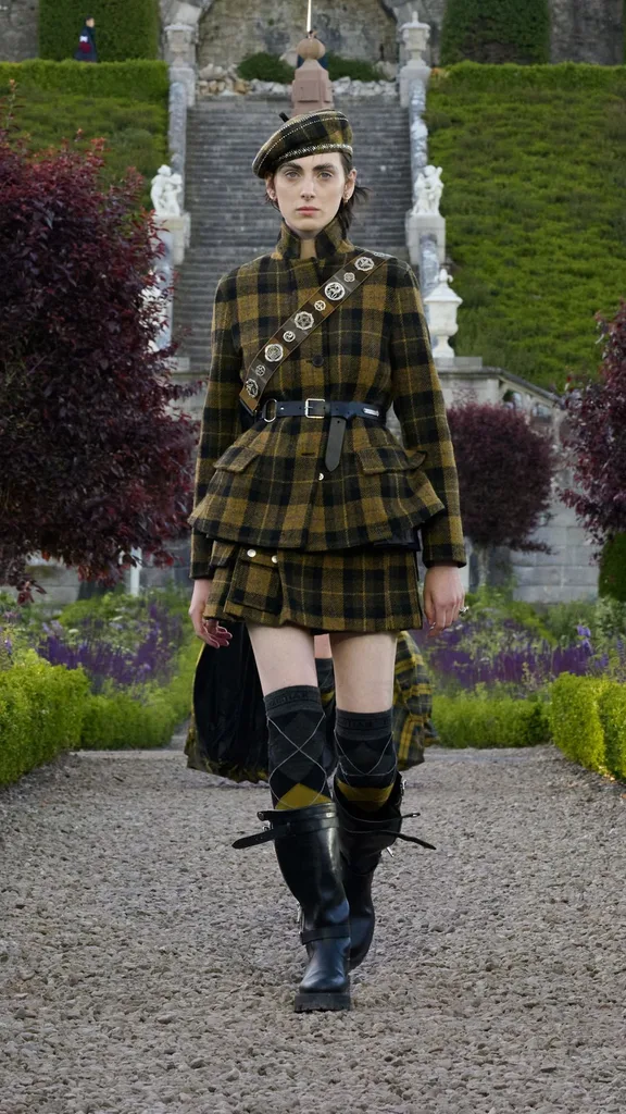 dior cruise 2025 yellow tartan