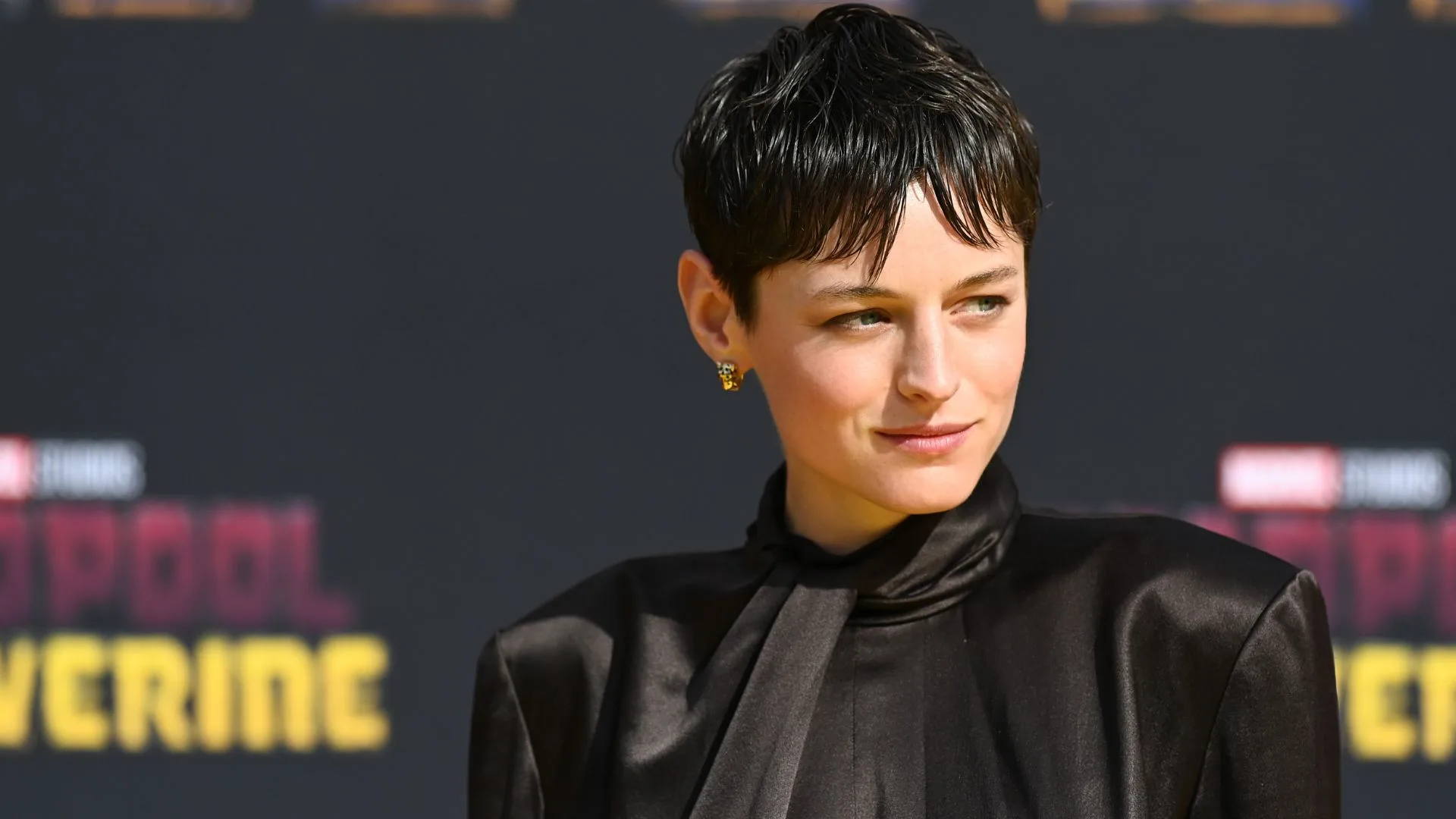 emma-corrin-style-file