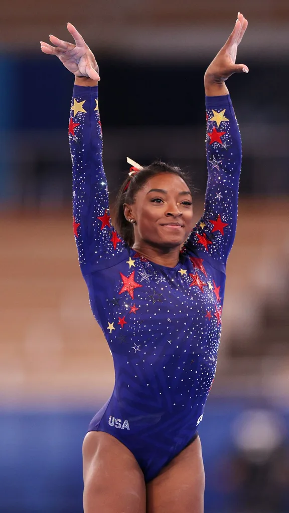 simone biles finishing gymnastics routine