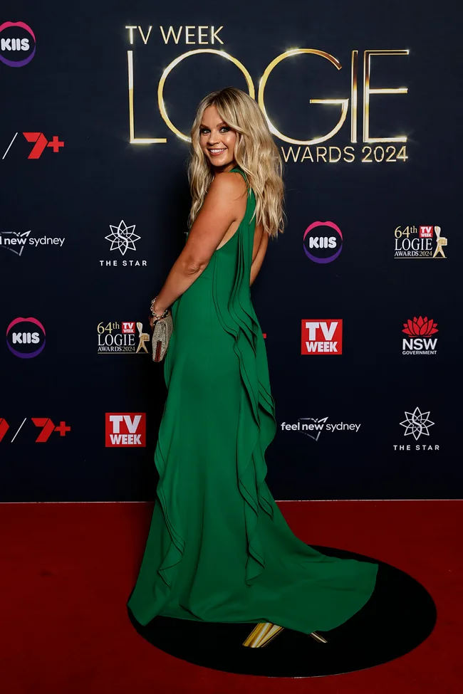 emma freedman logies red carpet green dress