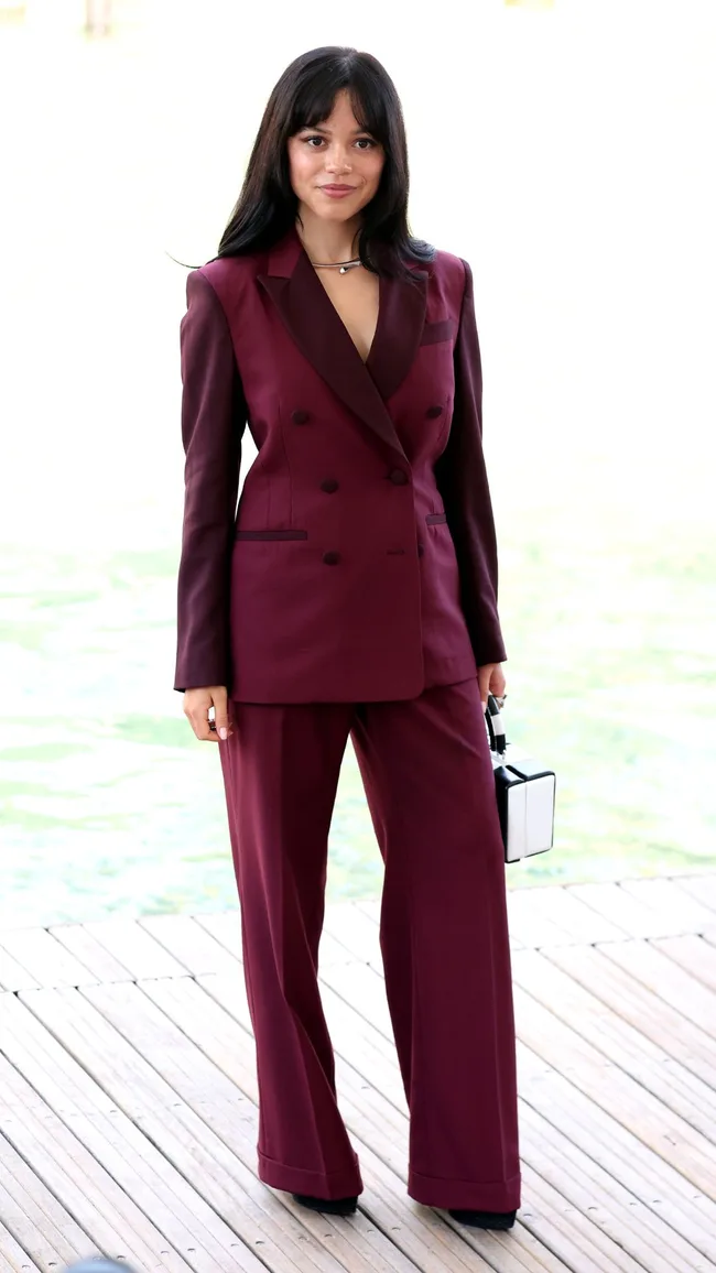 Jenna Ortega is seen at the arrivals to the photocall of "Beetlejuice, Beetlejuice" during the 81st Venice International Film Festival on August 28, 2024 at the pier of the Palazzo del Casino in Venice, Italy.