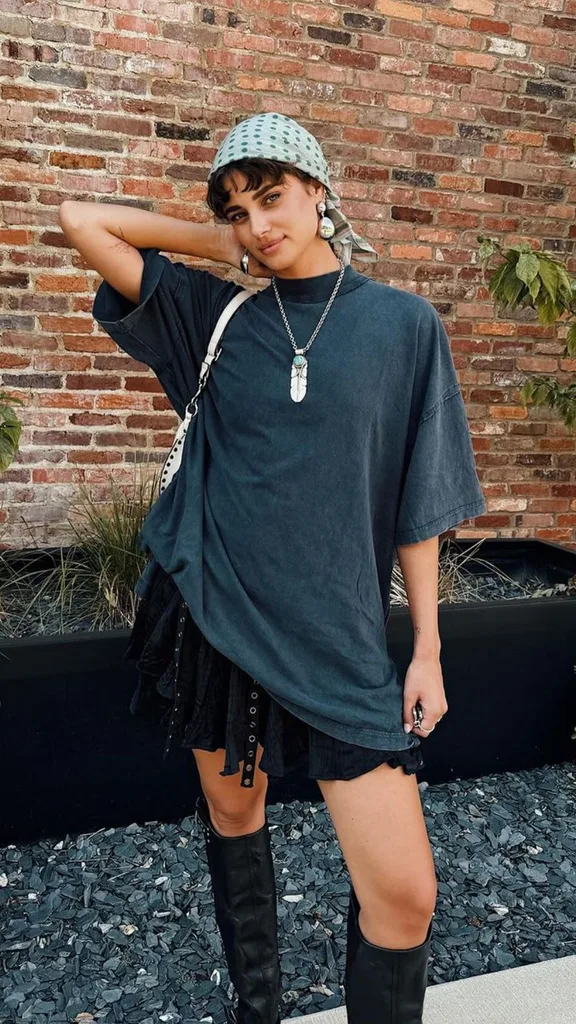 Taylor Hill rocking the pirate girl summer trend while out in LA.