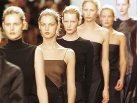 Calvin Klein Fall/Winter 1999 runway show new york