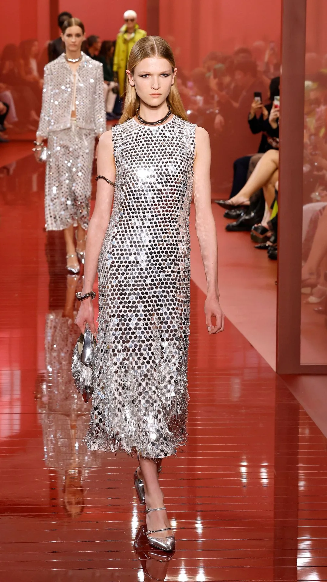 A model walks the runway at the Gucci fashion show during the Milan Womenswear Spring/Summer 2025 on September 20, 2024 in Milan, Italy.