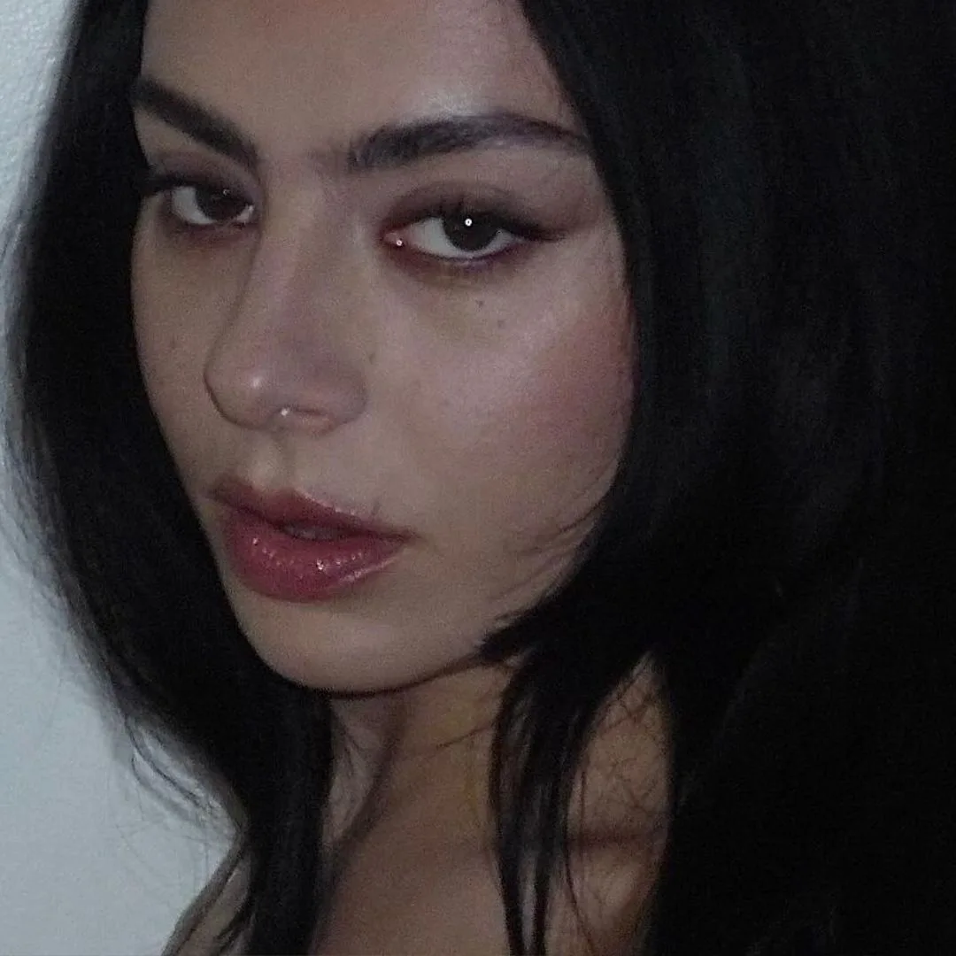 Charli XCX makeup routine