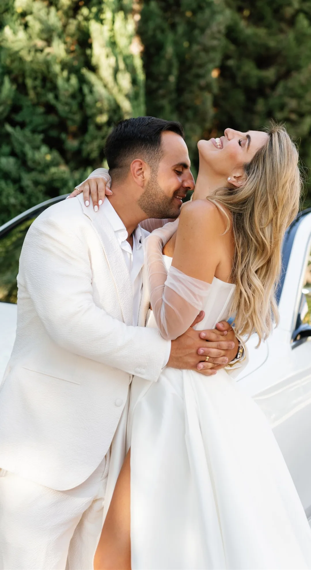 Girls With Gems CEO Lia Georgantis' wedding was a vibrant Greek affair.