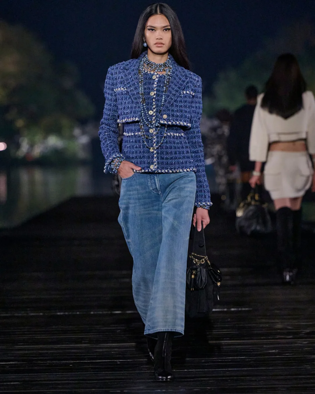 Chanel Metiers D'Art 2024/25 runway show Hangzhou