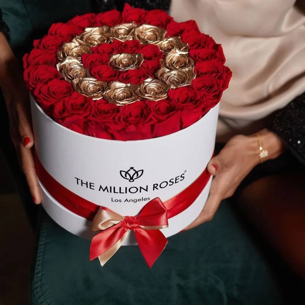 One Million Roses red and gold leaf rose box gifted to Taylor Swift for her birthday by boyfriend Travice Kelce