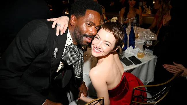 emma stone and colman domingo behind the scenes at the golden globes