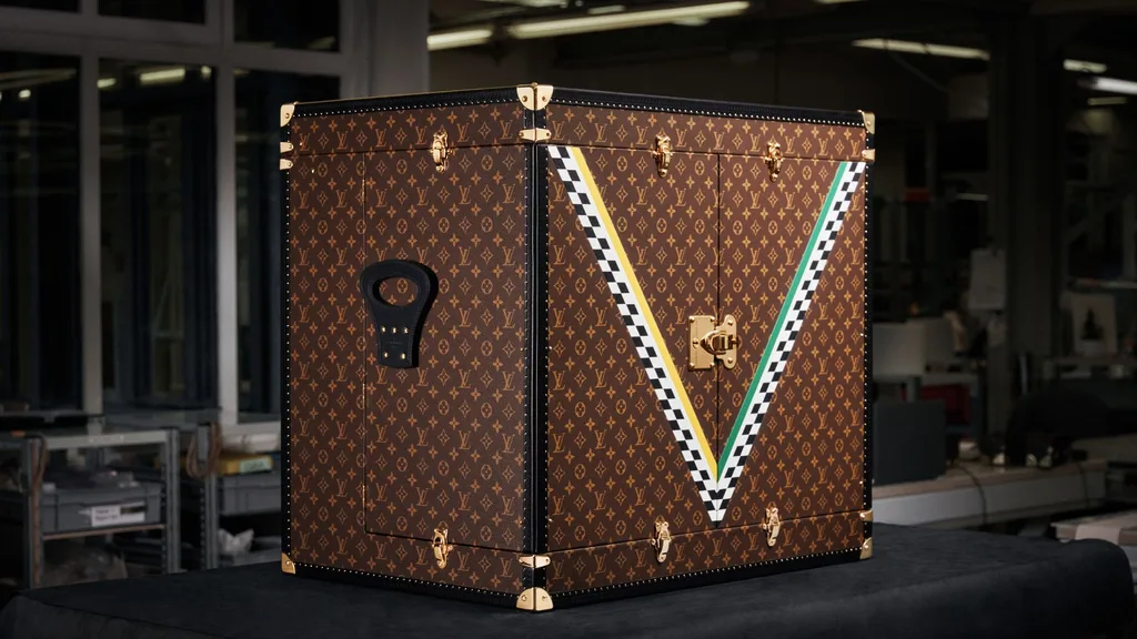 The Louis Vuitton Victory Trunk that will be presented at F1 Grand Prix