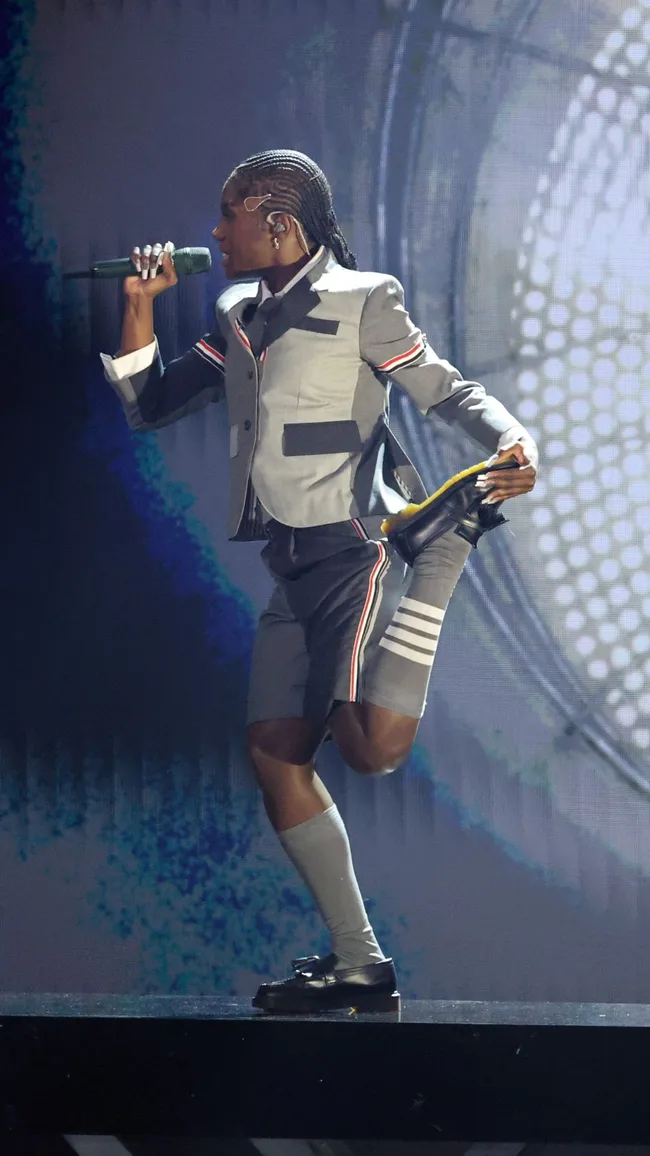 doechii grammys performance outfit