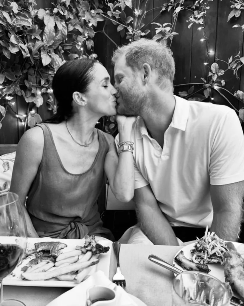 Meghan Markle and Prince Harry kissing