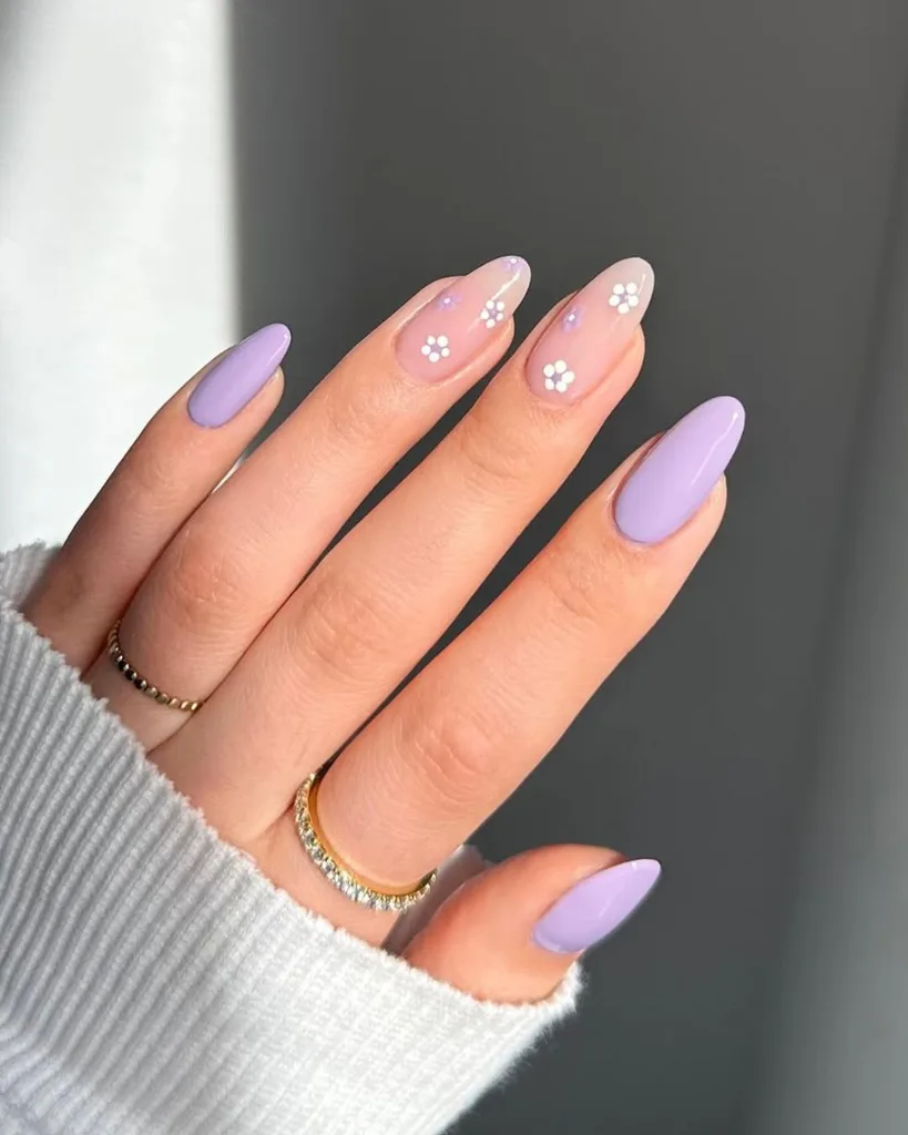 Daisy lavender milk nails