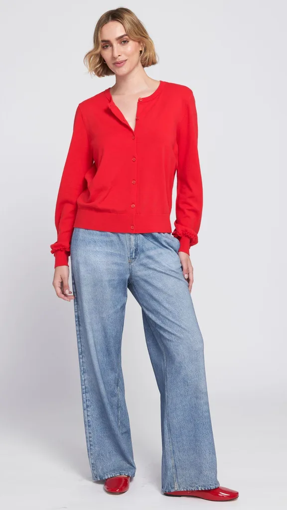 Model wearing Elle Get The Look TVSN Collection