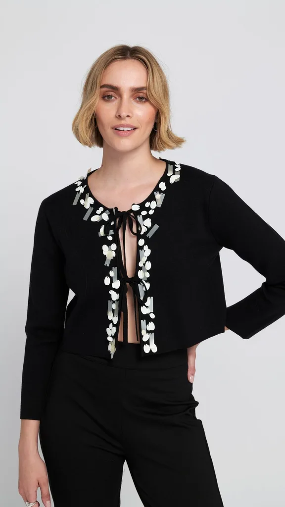 Model wearing Elle Get The Look TVSN Collection