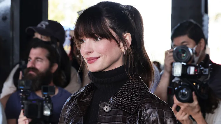 anne hathaway
