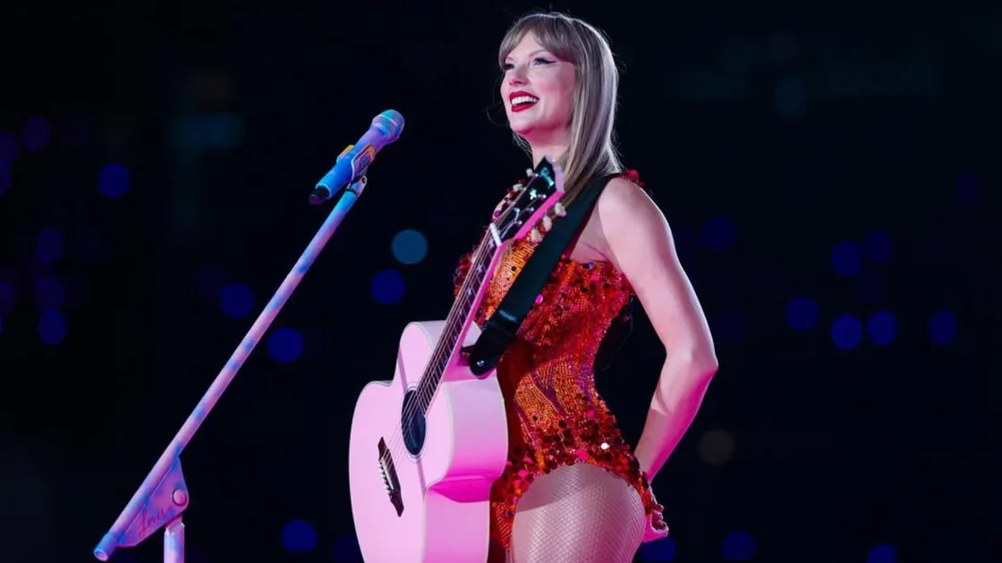 Taylor Swift Is Officially Making An Announcement Today At 2:12