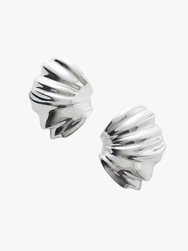 What To Shop On Sale At The Iconic_& Other Stories
Curved Shell Earrings
