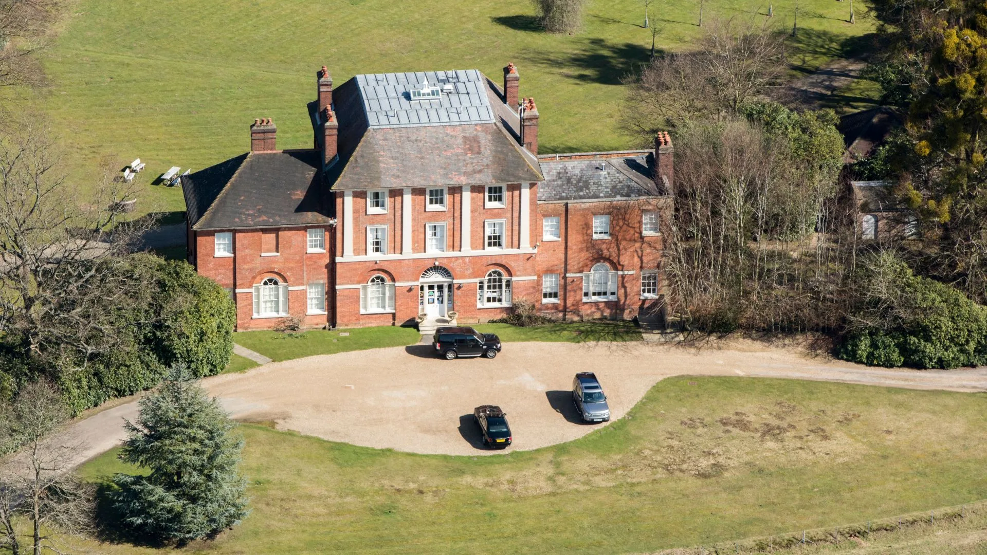 Forest Lodge 