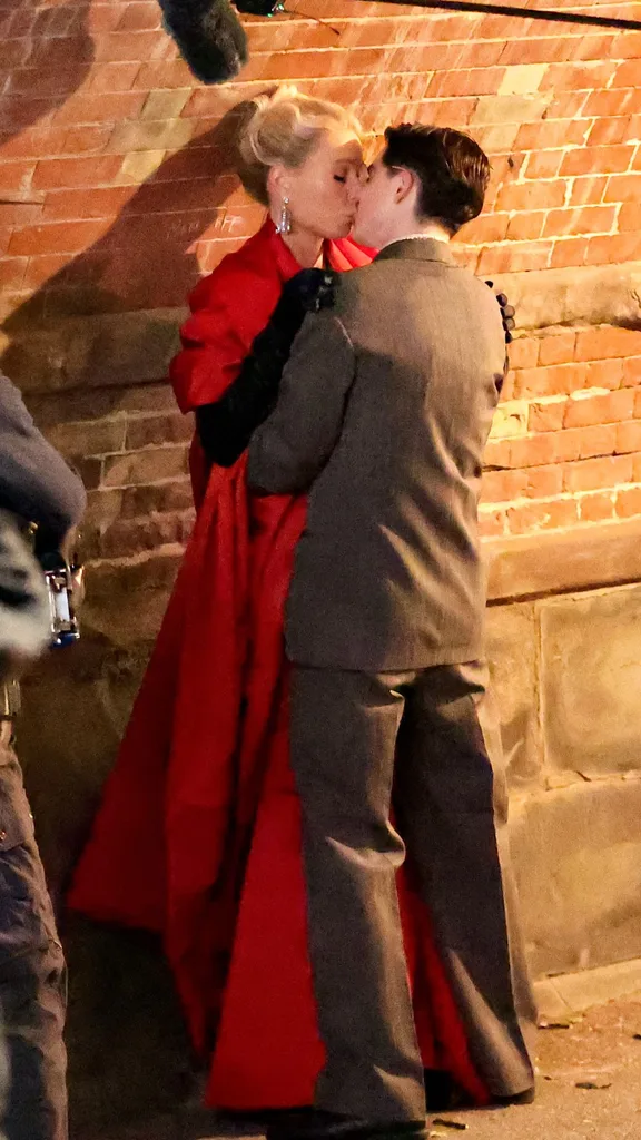 Timothee Chalamet Gwyneth Paltrow