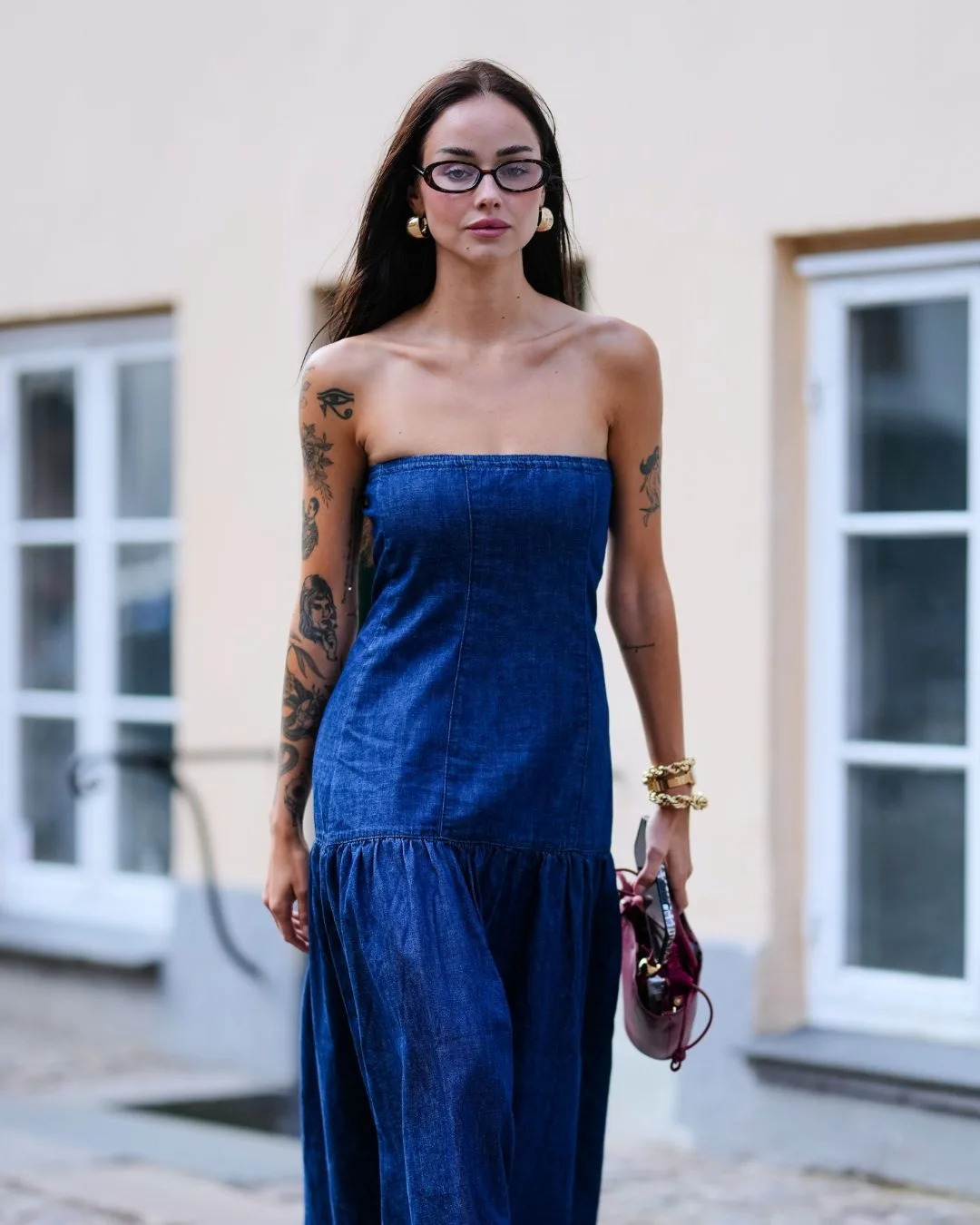 Guest at copenhagen fashion week with tan lines 