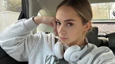 Why Women In Their 30s Are Dropping The ‘Cool Girl’ Act