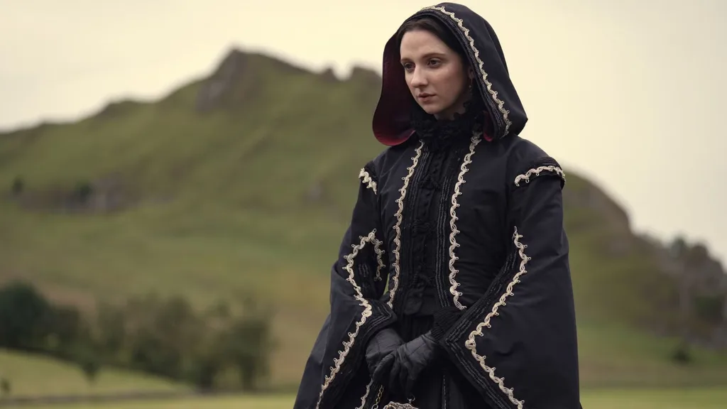 Emily Fairn as Anne Plunkett