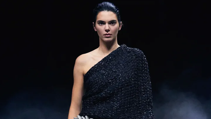 Kendall Jenner walking in the Khaite SS26 show