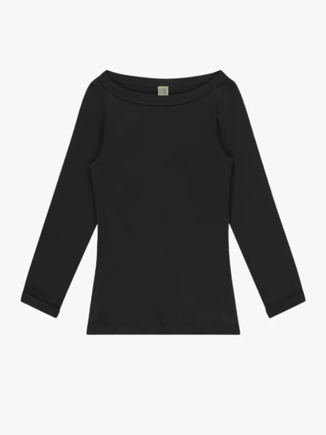 What To Buy Now_FLORE FLORE
Steffi Tee