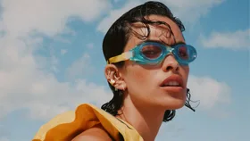 Sarah & Sebastian holiday campaign