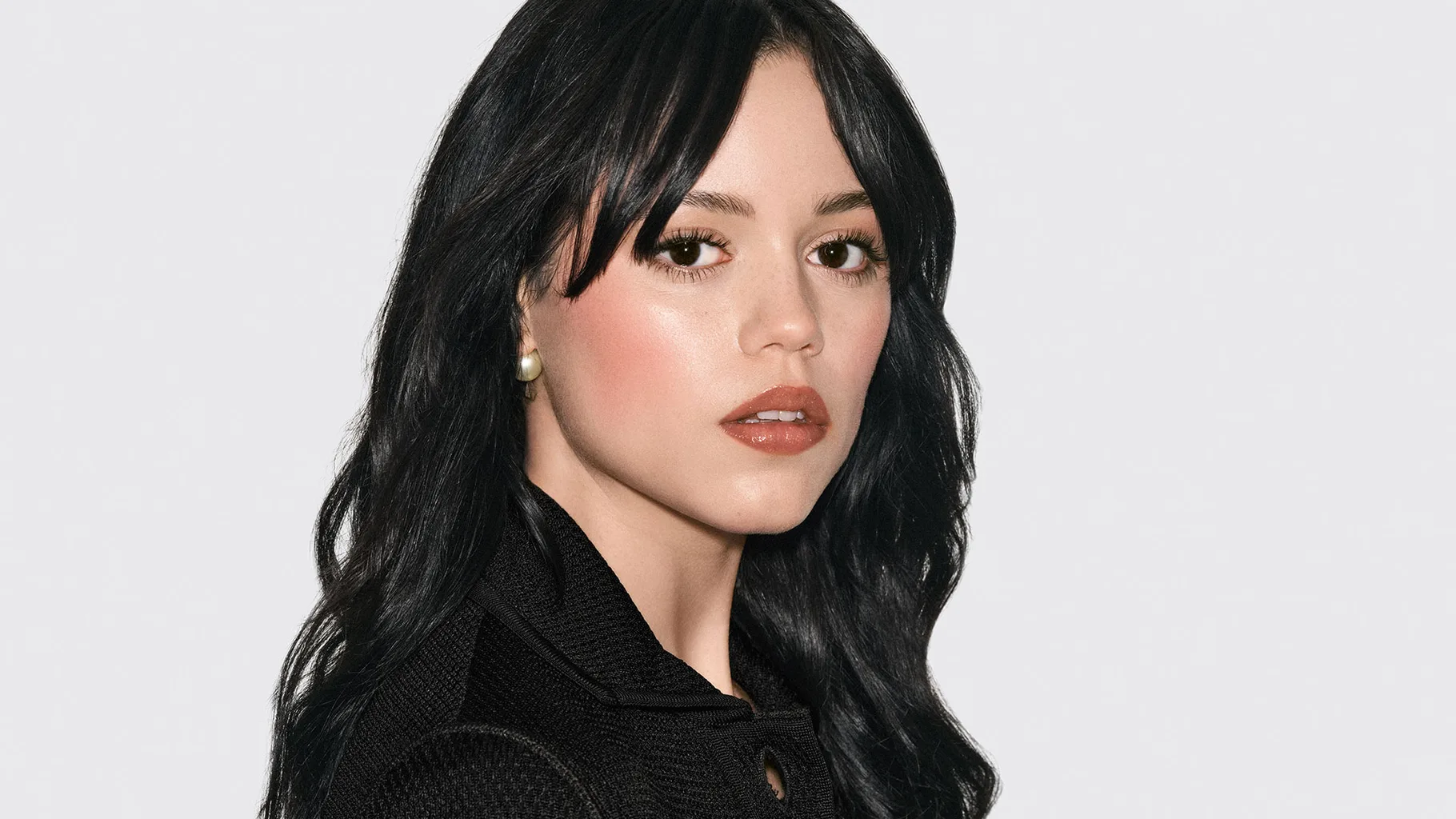 Jenna Ortega Talks Gothic Glamour And The Transformative Power Of jenna-ortega-talks-gothic-glamour-and-the-transformative-power-of