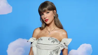 Taylor Swift Lipstick