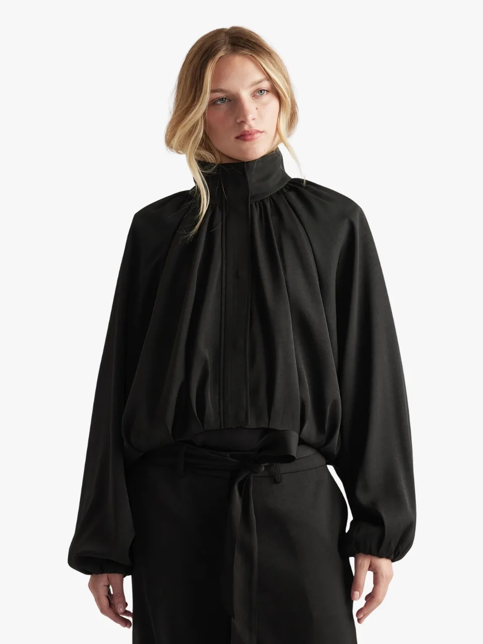 Decjuba Stella Satin Bubble Jacket