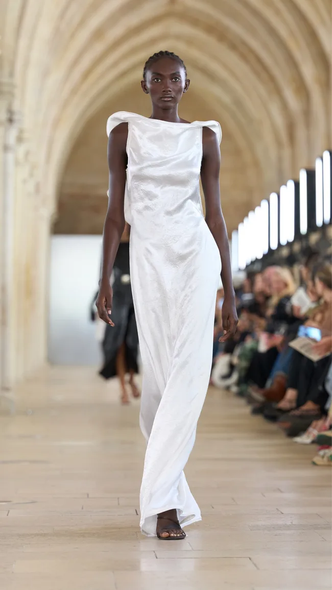 Bridal Trends 2027: 28 Non-Traditional Wedding Dress Looks For Modern ...