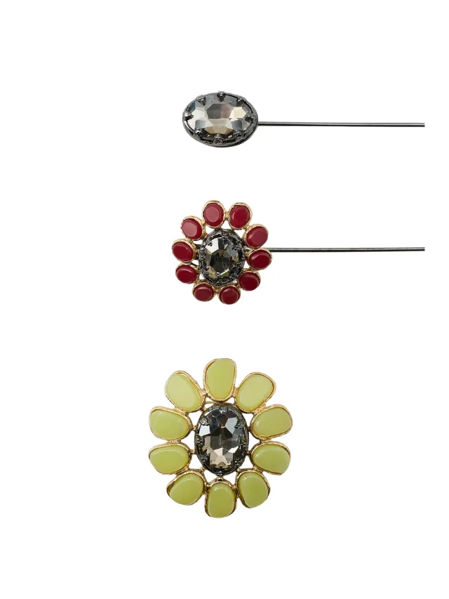 Zara brooches