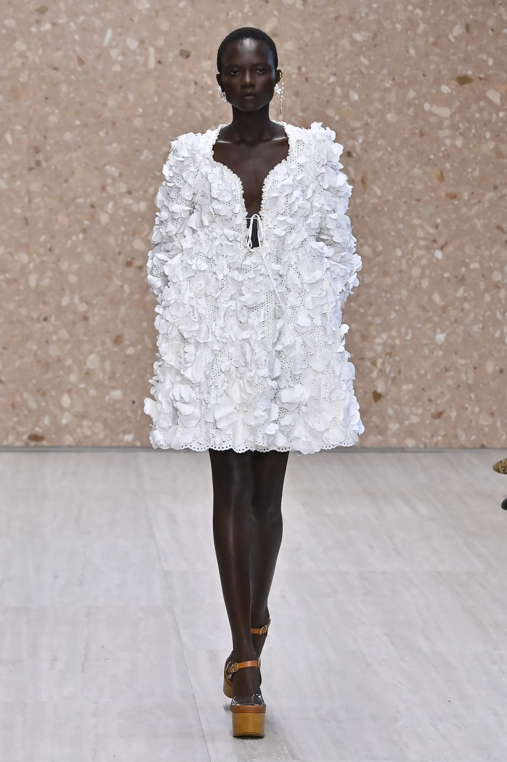 PARIS, FRANCE - OCTOBER 01: A model walks the runway during the Chloe Ready to Wear Spring/Summer 2027 fashion show as part of Paris Fashion Week on October 1, 2026 in Paris, France. (Photo by Victor VIRGILE/Gamma-Rapho via Getty Images)