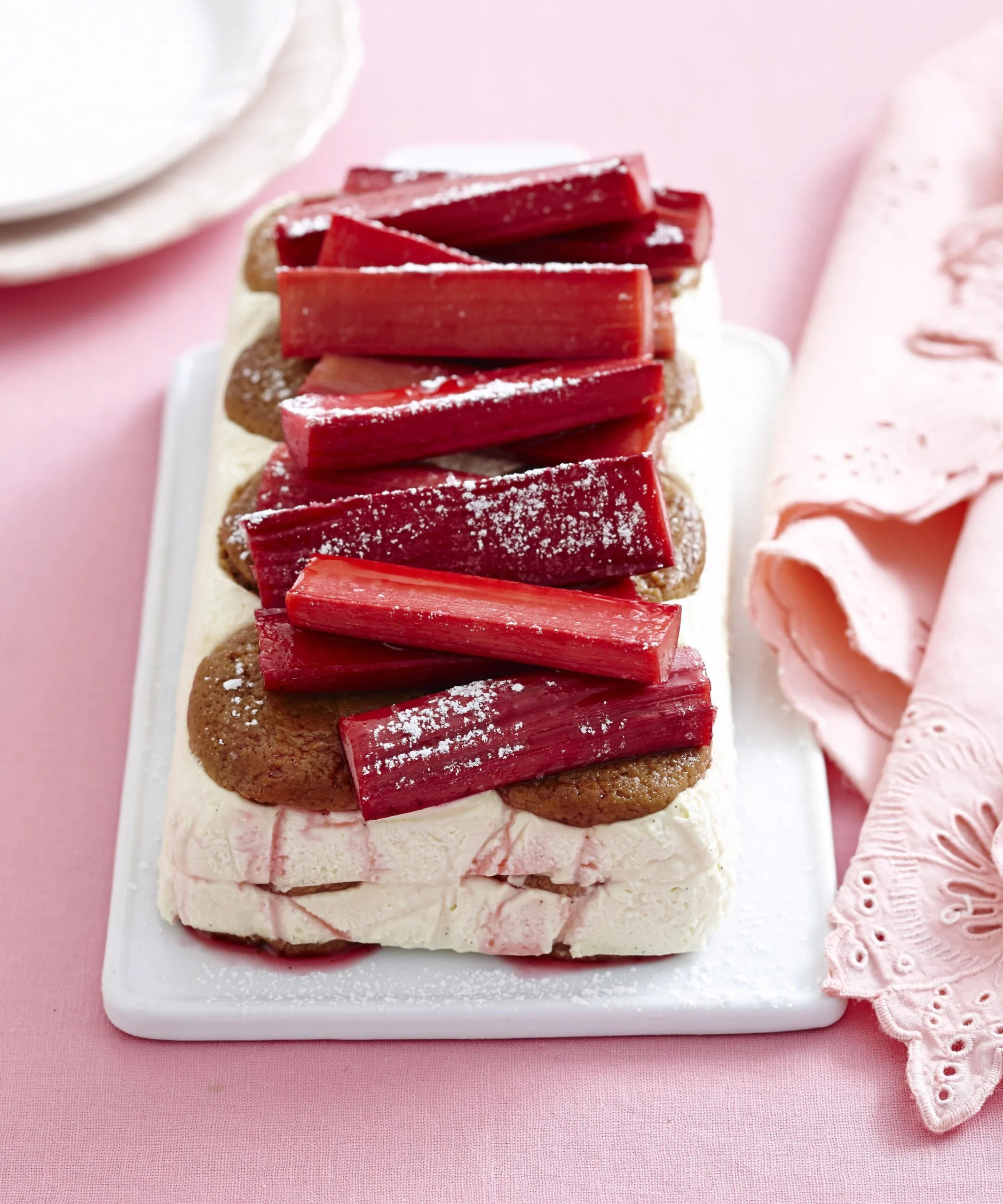 Dessert with rhubarb cream