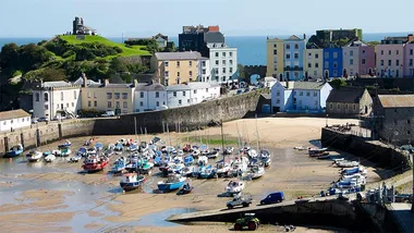 British beaches boats