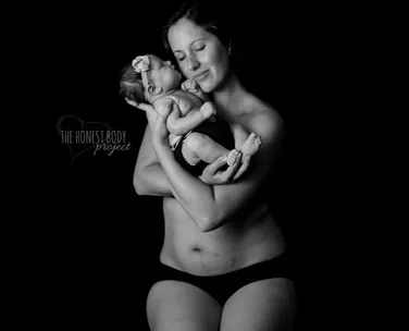 15 Photos Show The Reality Of Postpartum Body Image