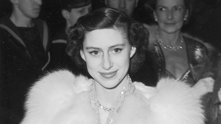 princess margaret in black and white photo, wearing fur coat