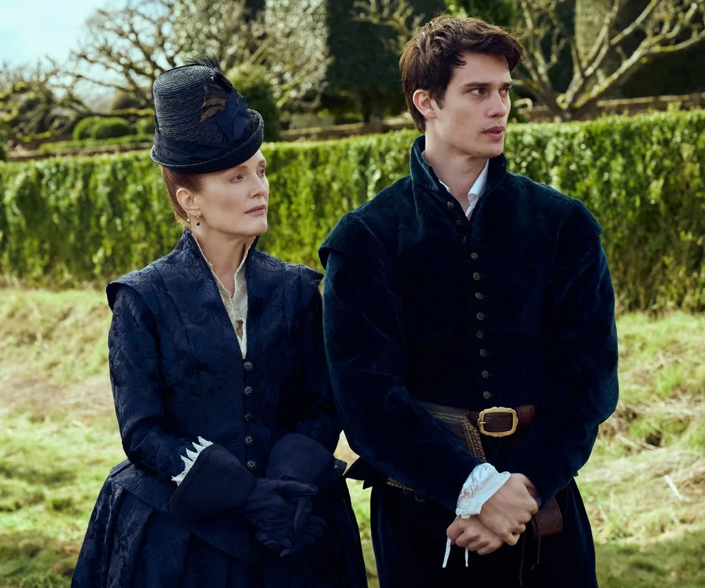 Julianne Moore and Nicholas Galitzine in Mary & George.