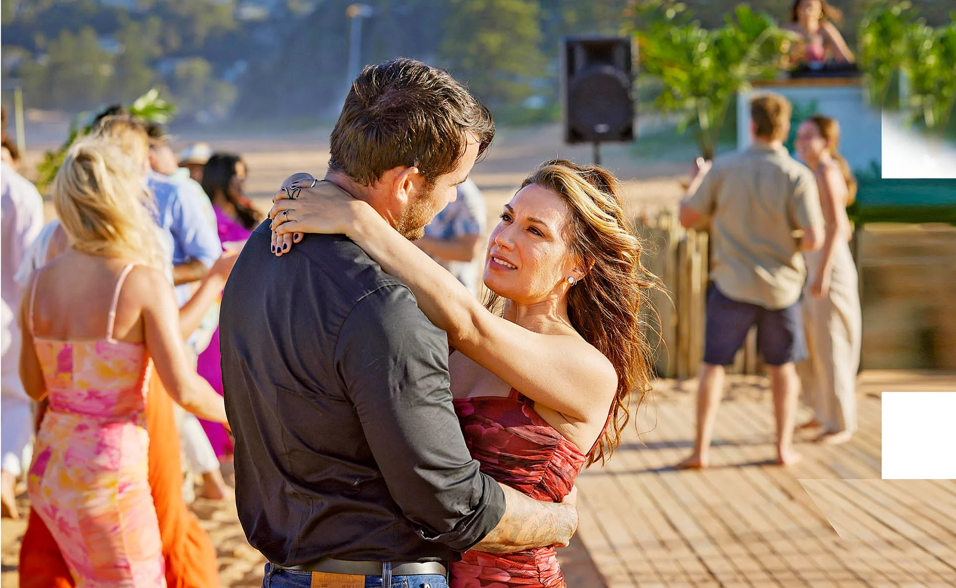 Cash and Eden are engaged at the beach in Home And Away.