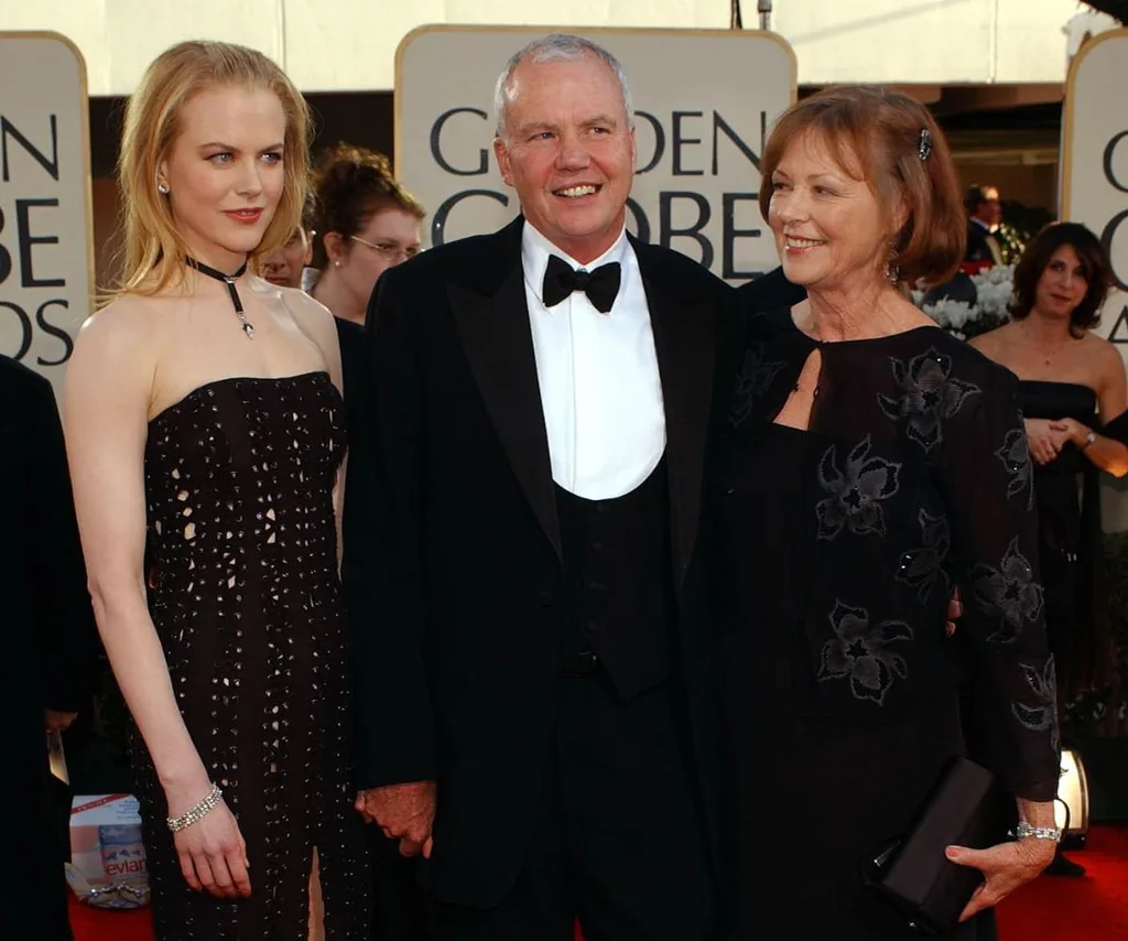 Nicole Kidman with her parents - mother Janelle and father Anthony.