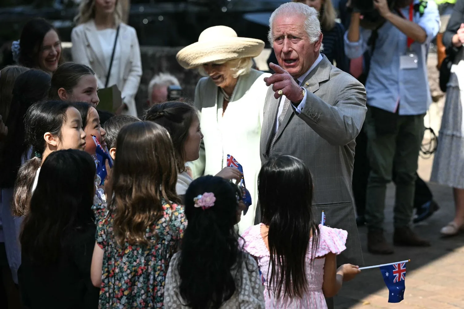 king charles queen camilla meeting children sydney