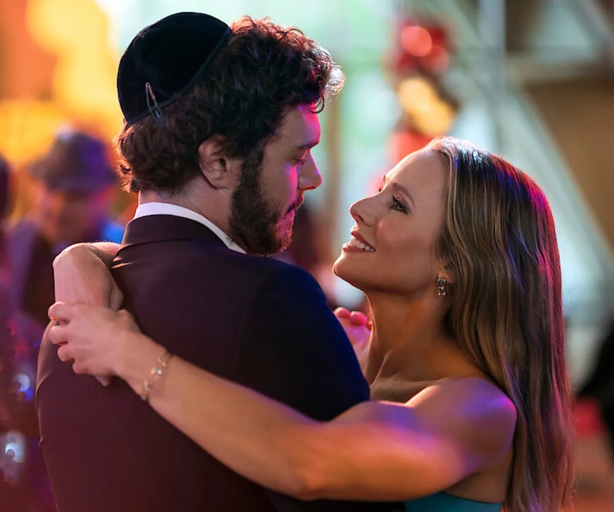 Adam Brody and Kristen Bell in Nobody Wants This season two.