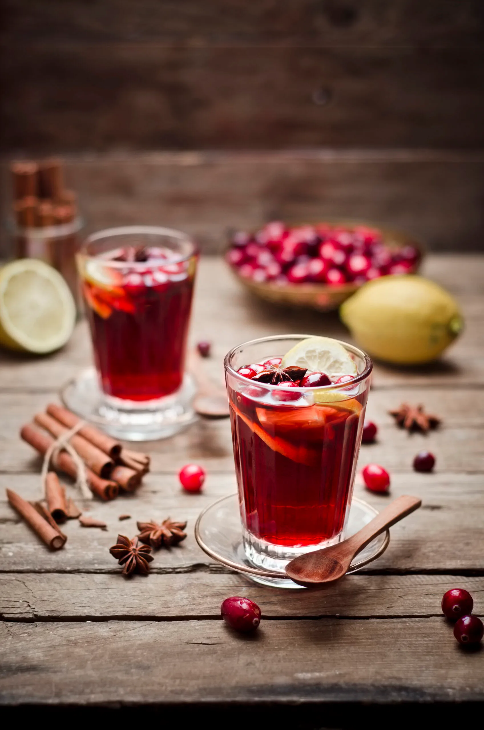 To treat a UTI it's better to drink water than cranberry juice