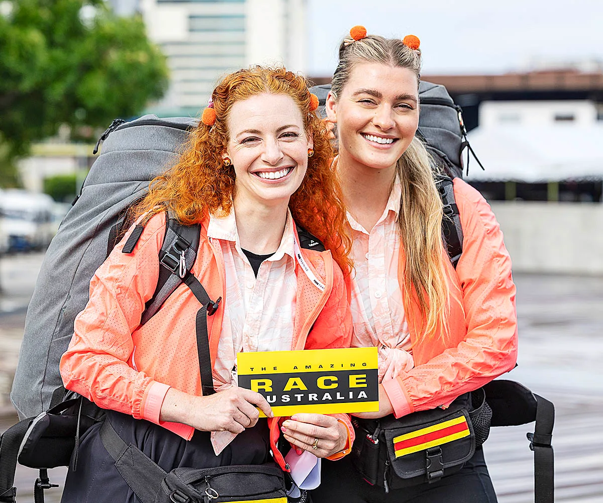 Emma and her sister, Hayley on The Amazing race Australia: Celebrity Edition.