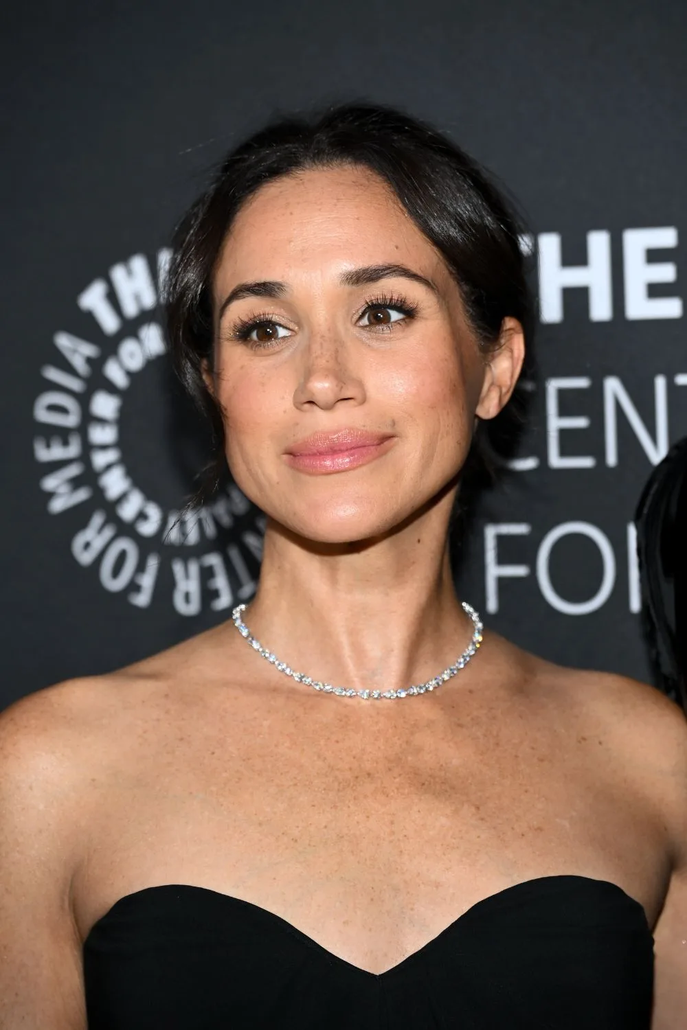 meghan markle at an awards night